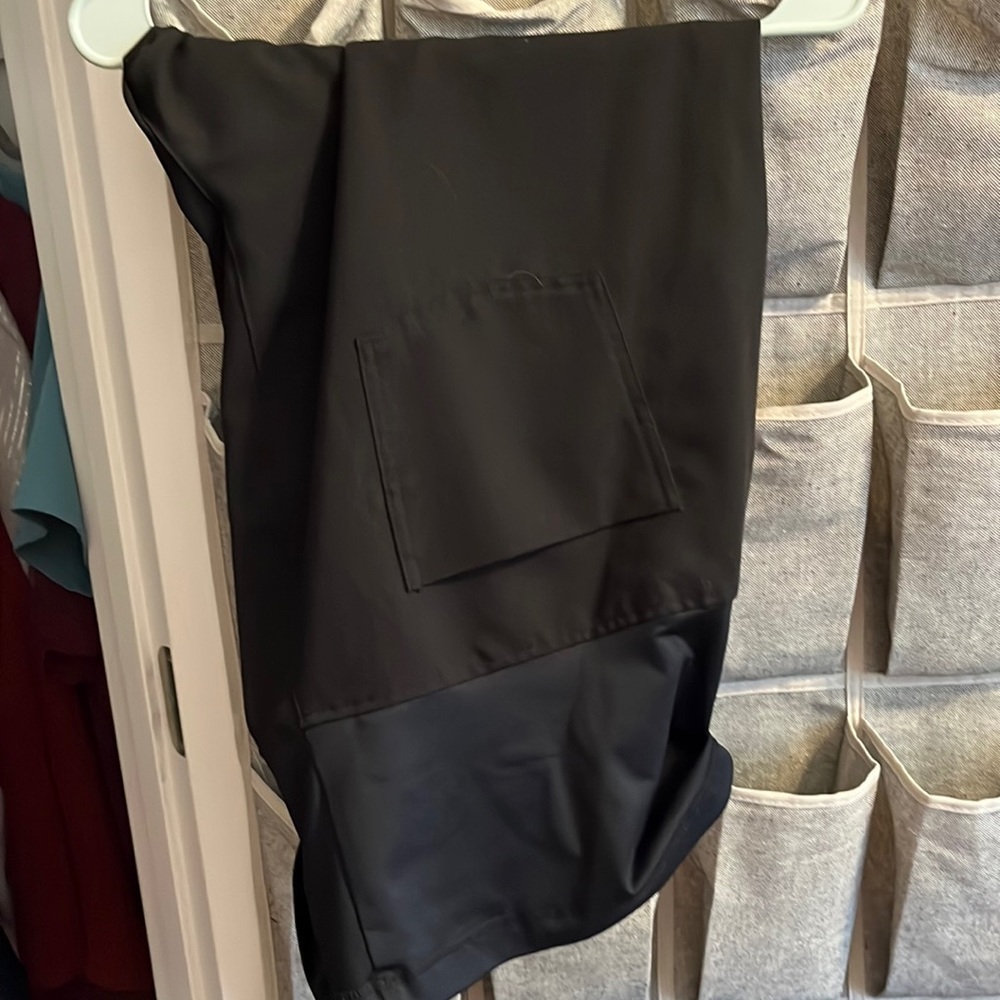 Figs Maternity jogger bottom scrubs. 2xl petite black.
